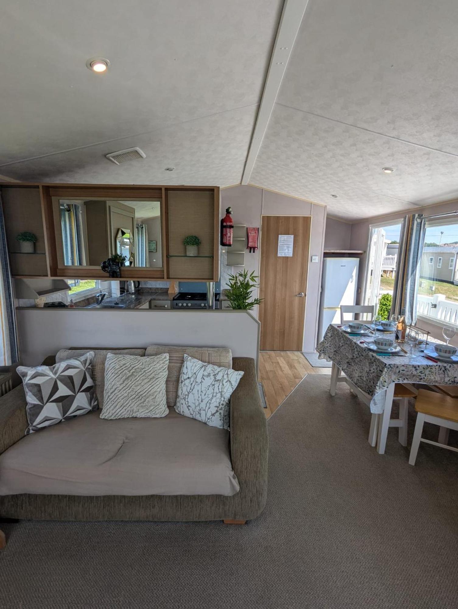 Lovely Family Dog Friendly Caravan On Littlesea Holiday Park Weymouth Haven Wyke Regis Esterno foto
